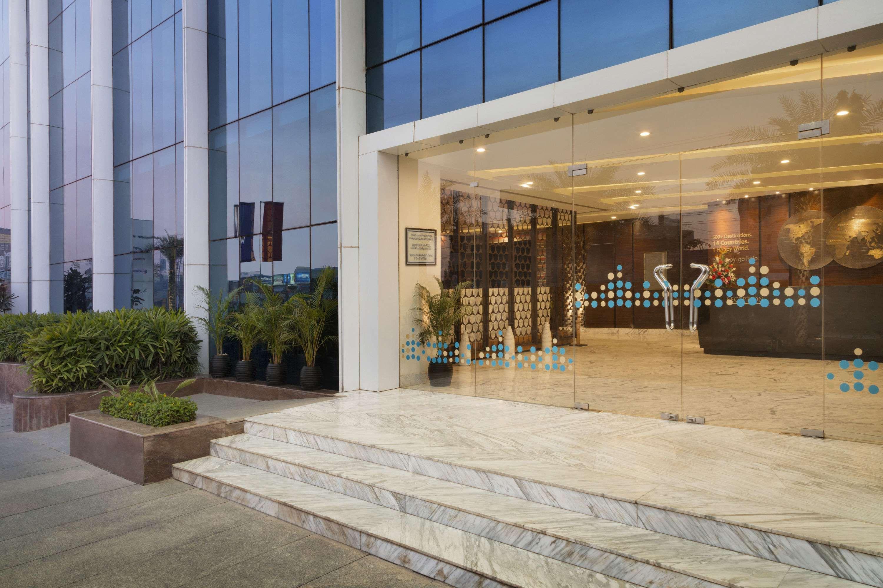 Howard Johnson By Wyndham, Hebbal, Bengaluru Exterior foto