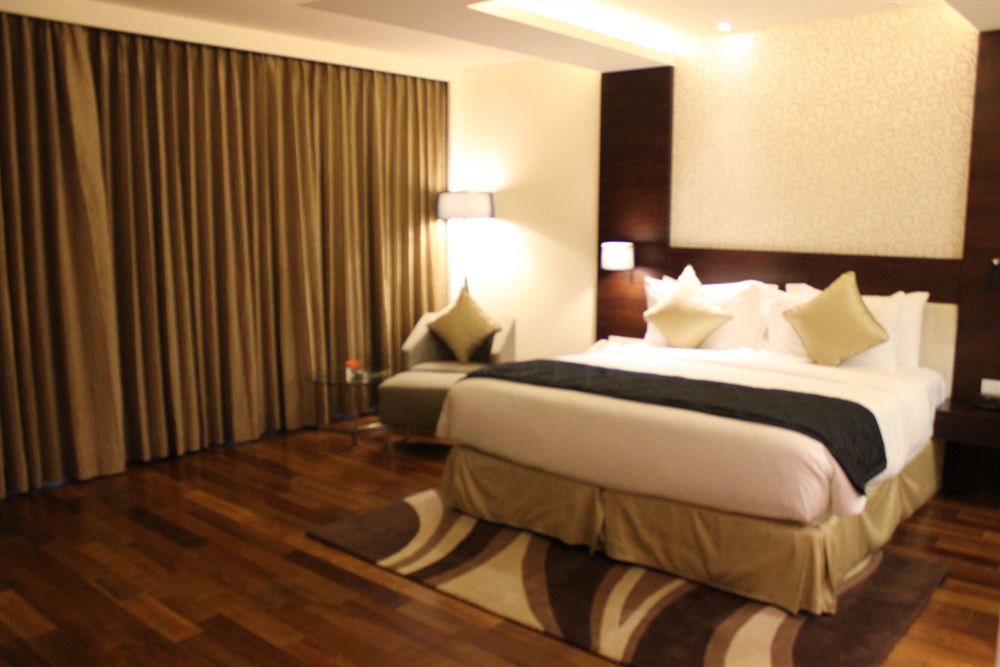 Howard Johnson By Wyndham, Hebbal, Bengaluru Exterior foto